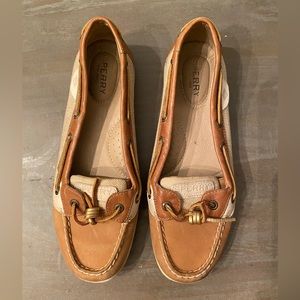 Sperry’s boat shoes